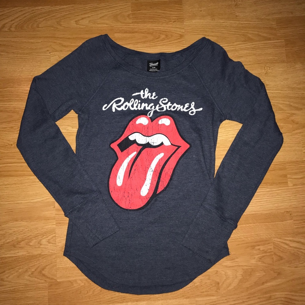 navy blue rolling stones tee